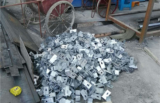 ���׶���